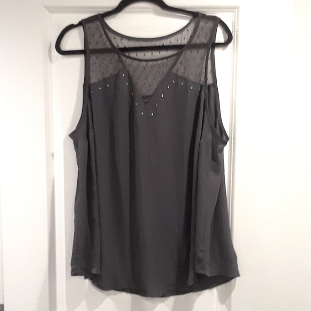 Torrid Gray Swiss Dot Sheer Panel Sleeveless Blouse Size 1/1X